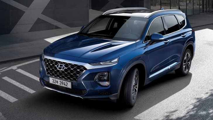 2018 Hyundai Santa Fe image gallery